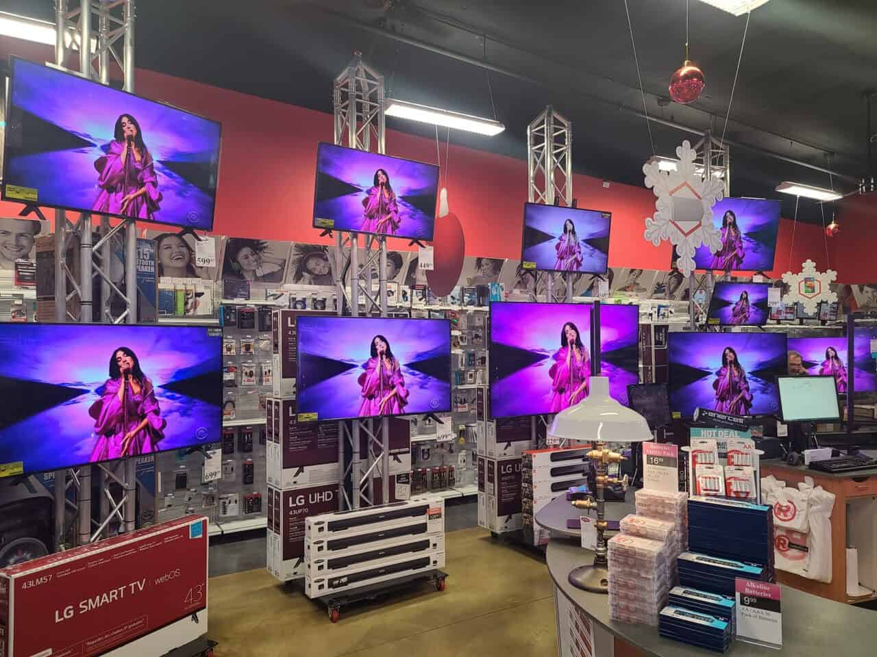 Whatchama Call Its Monroe RadioShack AT&T and Repair